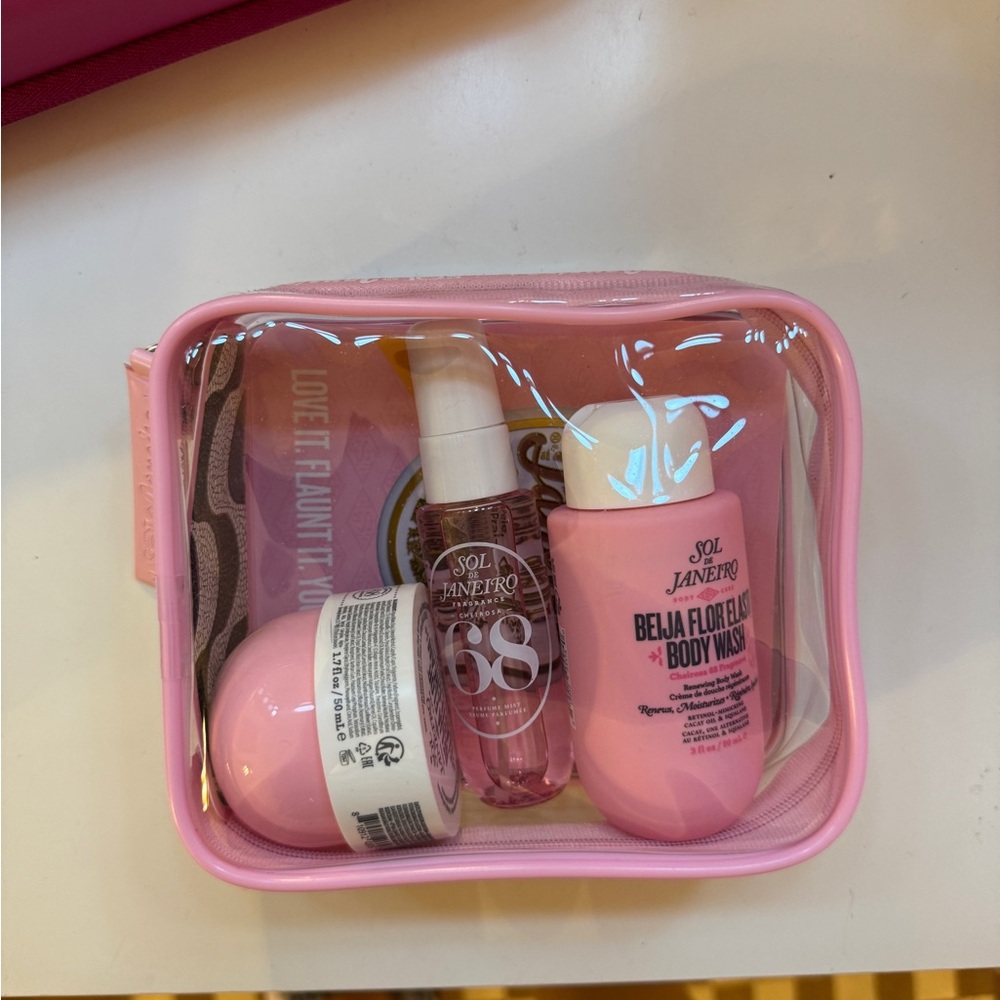 Sol de Janeiro set